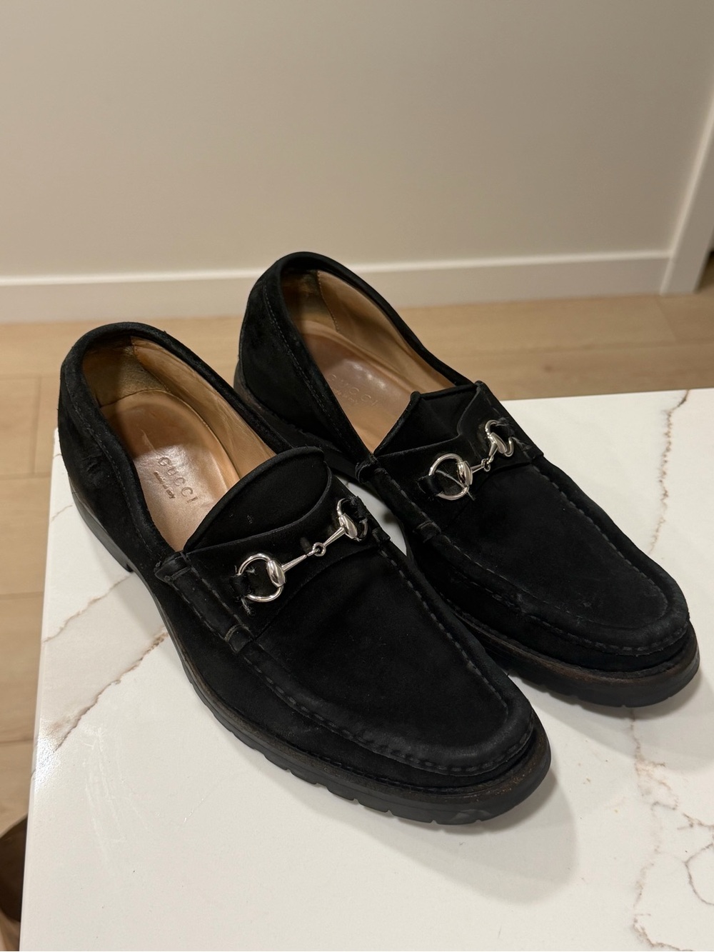 Gucci Black Suede Horsebit Loafers size 8 Made In Italy 110765